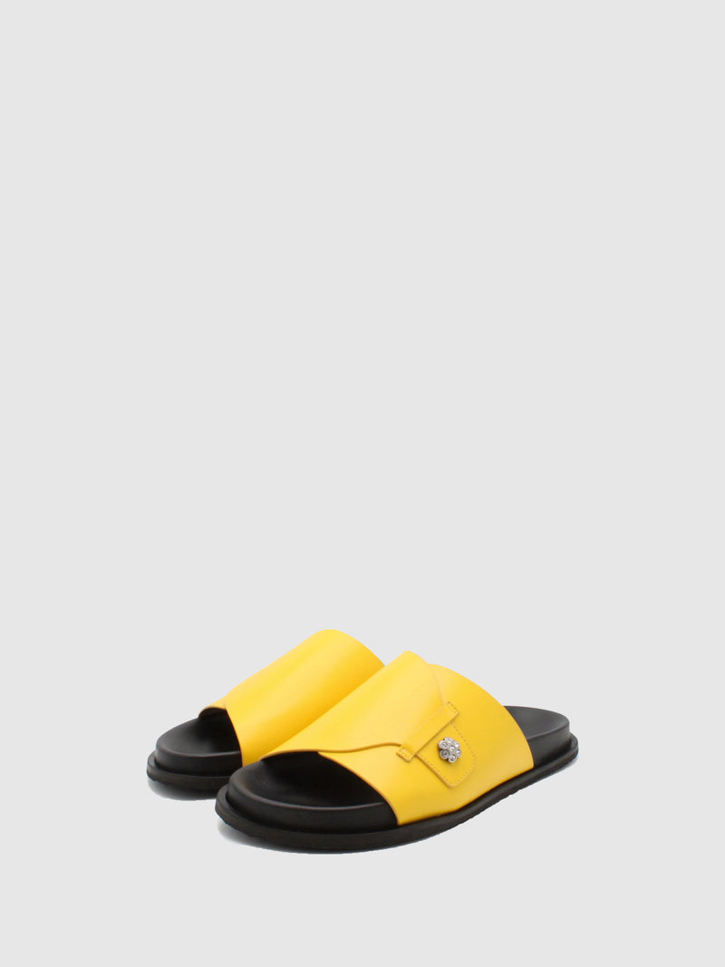 JJ Heitor Buckle Mules Camélia Yellow/Black