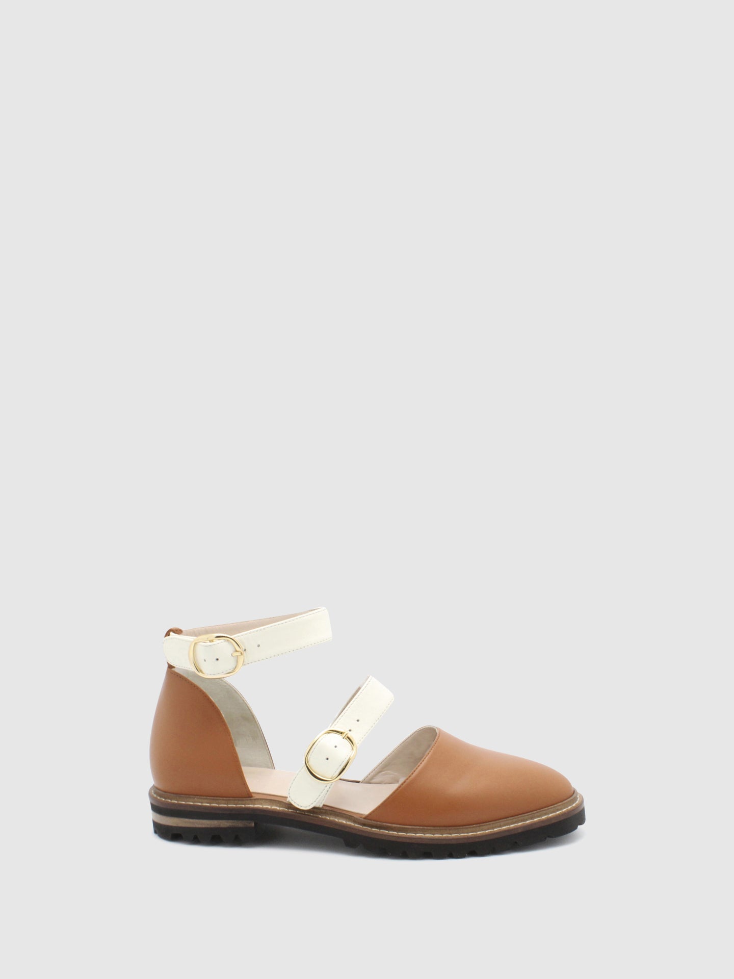 JJ Heitor Ankle Strap Sandals Dália Cognac/White